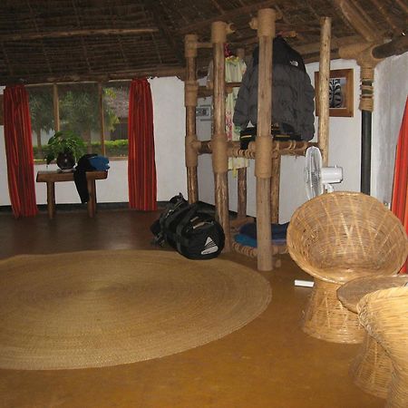 Honey Badger Lodge Moshi Camera foto