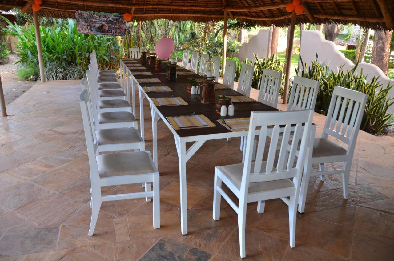 Honey Badger Lodge Moshi Esterno foto